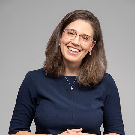 20211026 Crystal Niehoff 0811 Thrivent Portrait FA